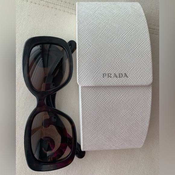 Prada Baroque Brown Sunglasses with case and dust cloth. - Picture 6 of 8